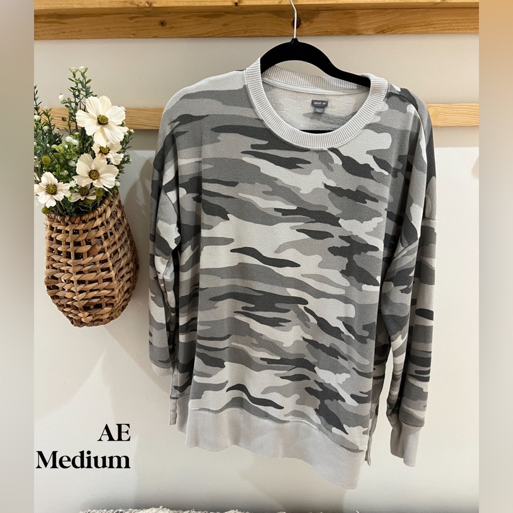 American Eagle Camo sweater